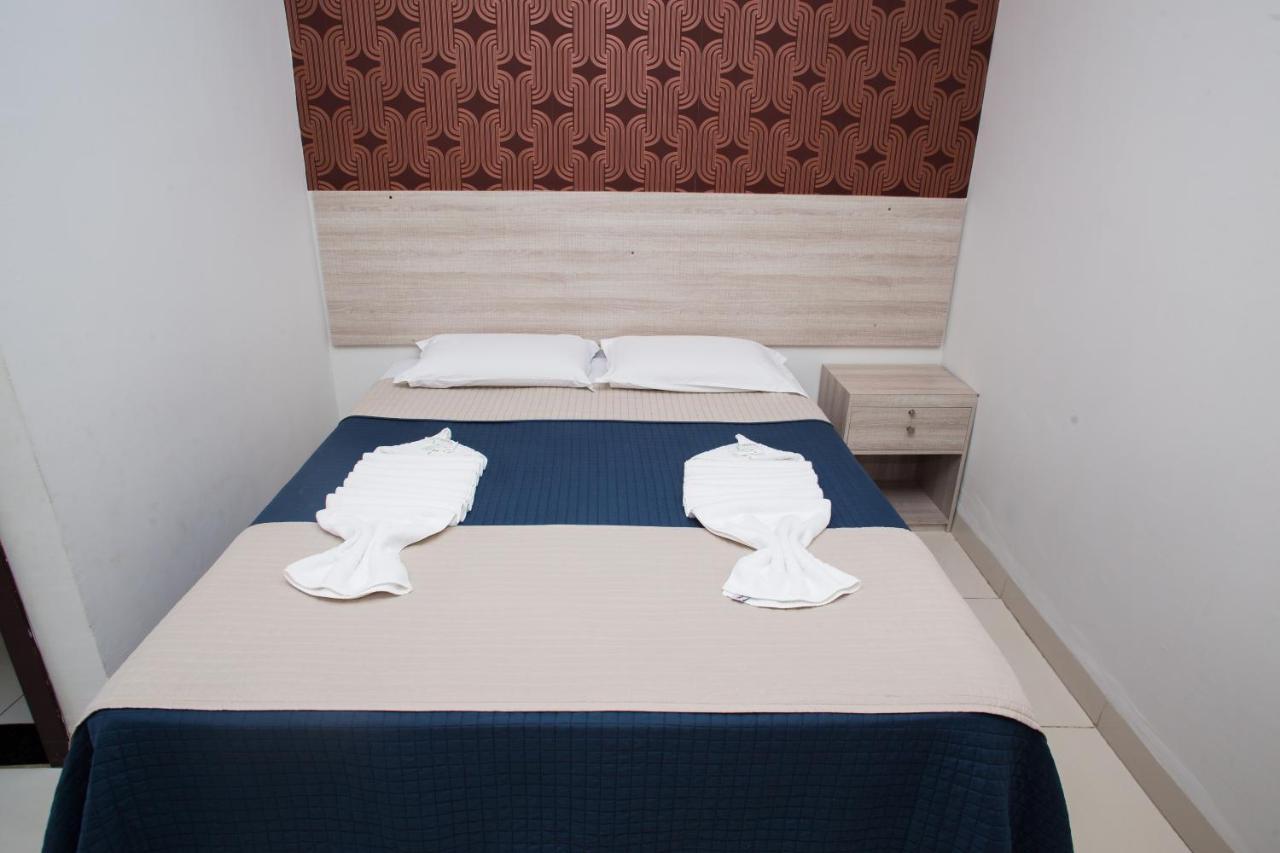 Quarto Duplo com Varanda Lateral